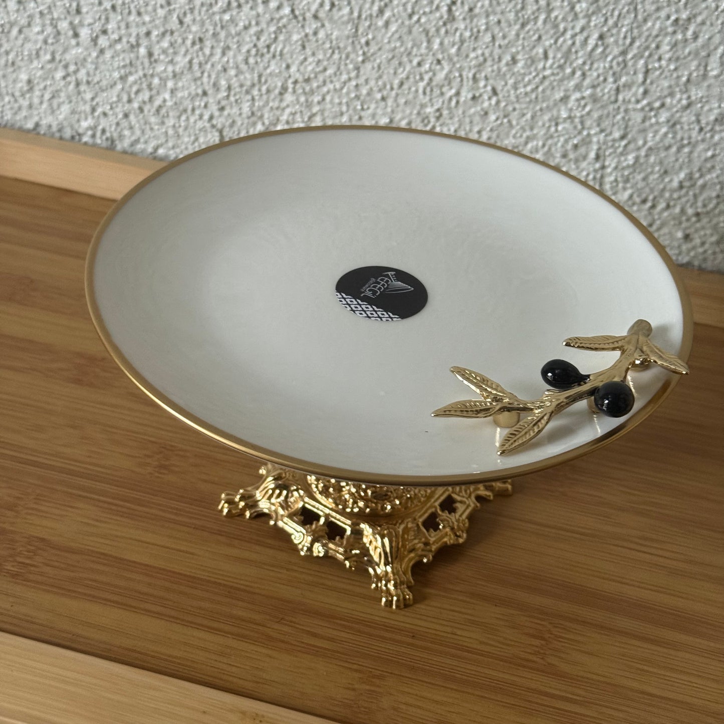 Oliva Siyah-Gold Yaldızlı Porselen Ayaklı Sunumluk Kod:3099