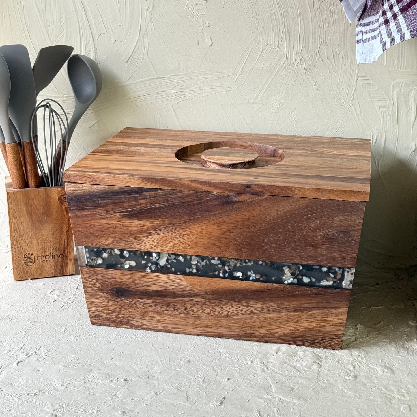 Arow Akasya Ağacı Ekmek Kutusu Epoksi Detay KOD:1152