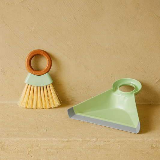 Marina Bambu Tutmalı Kırpıntı Toplayıcı Fırça Yeşil