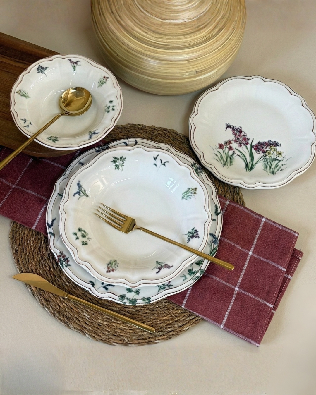 Porser 24 Parça Yemek Takımı 6 Kişilik KOD:AMBER-1056