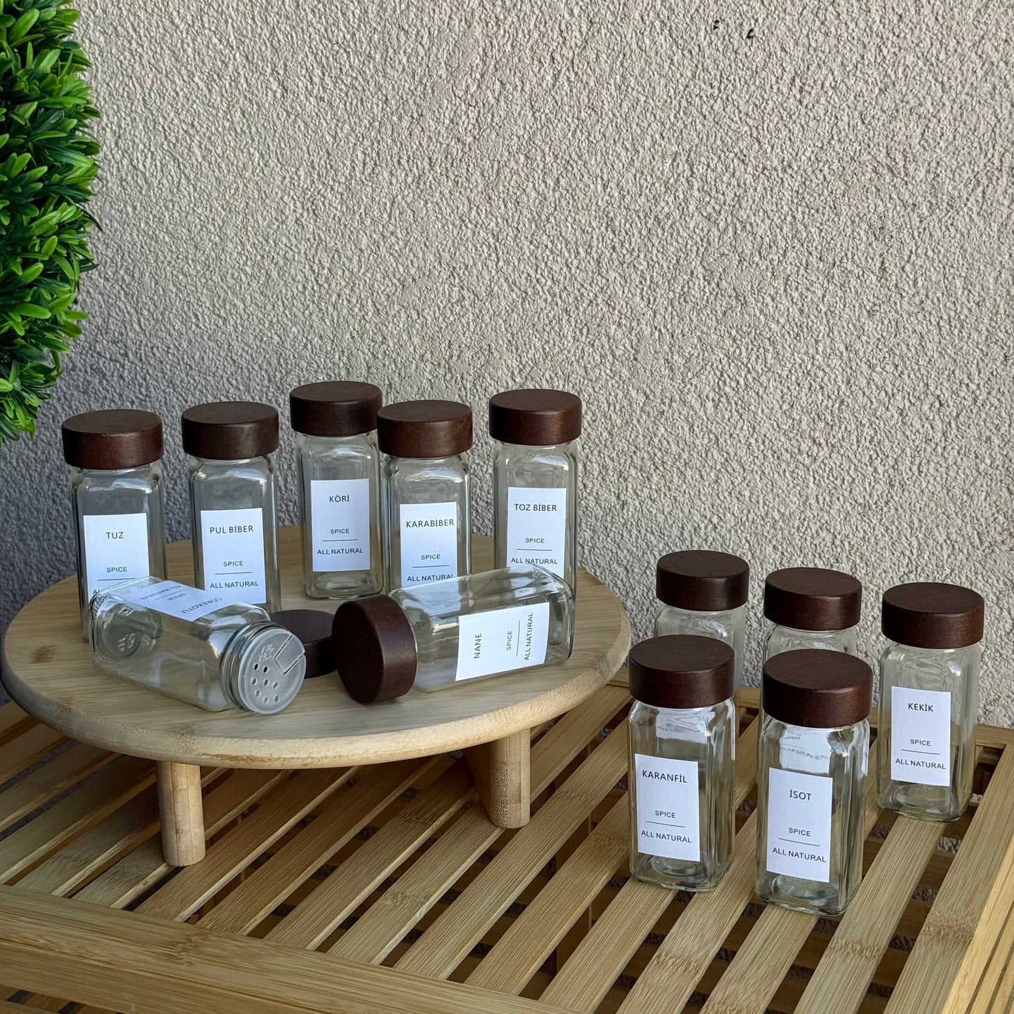 Utku Kare Akasya Kapaklı Baharatlık Seti 12 Adet Cam 120 ml
