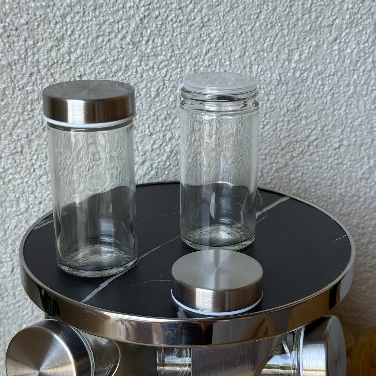 Mermer Desenli Dönen Standlı 12 li Cam Baharatlık Seti Siyah