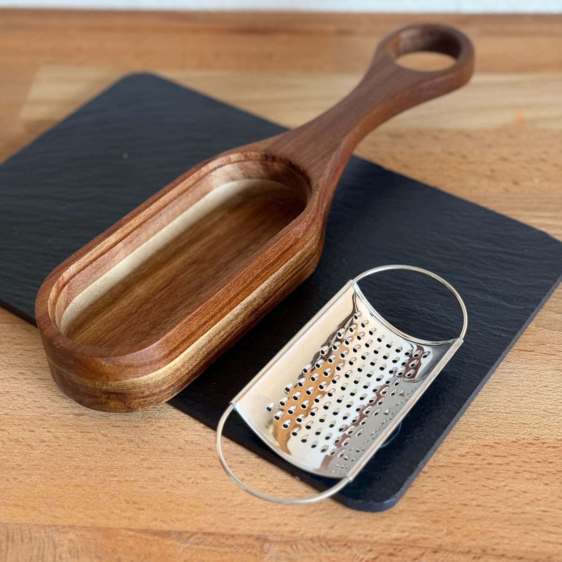 Akasya Ağacı Tutmalı Sarımsak Rende 30x6,5x3,5 cm (SÜPER FİYAT)