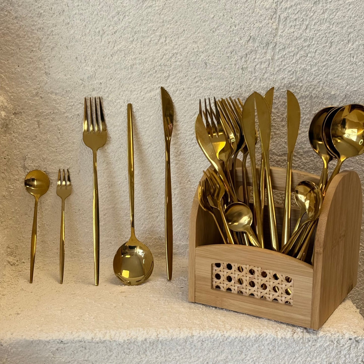 Zra Model 30 Parça 6 Kişilik Çatal Kaşık Bıçak Seti Gold (Çok Satanlarda)