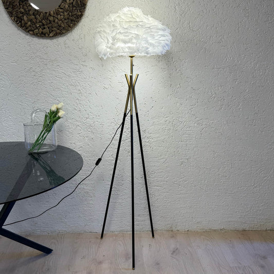 Exclusive Metal Ayaklı Tüy Lambader Beyaz-Bronz 1,60 cm