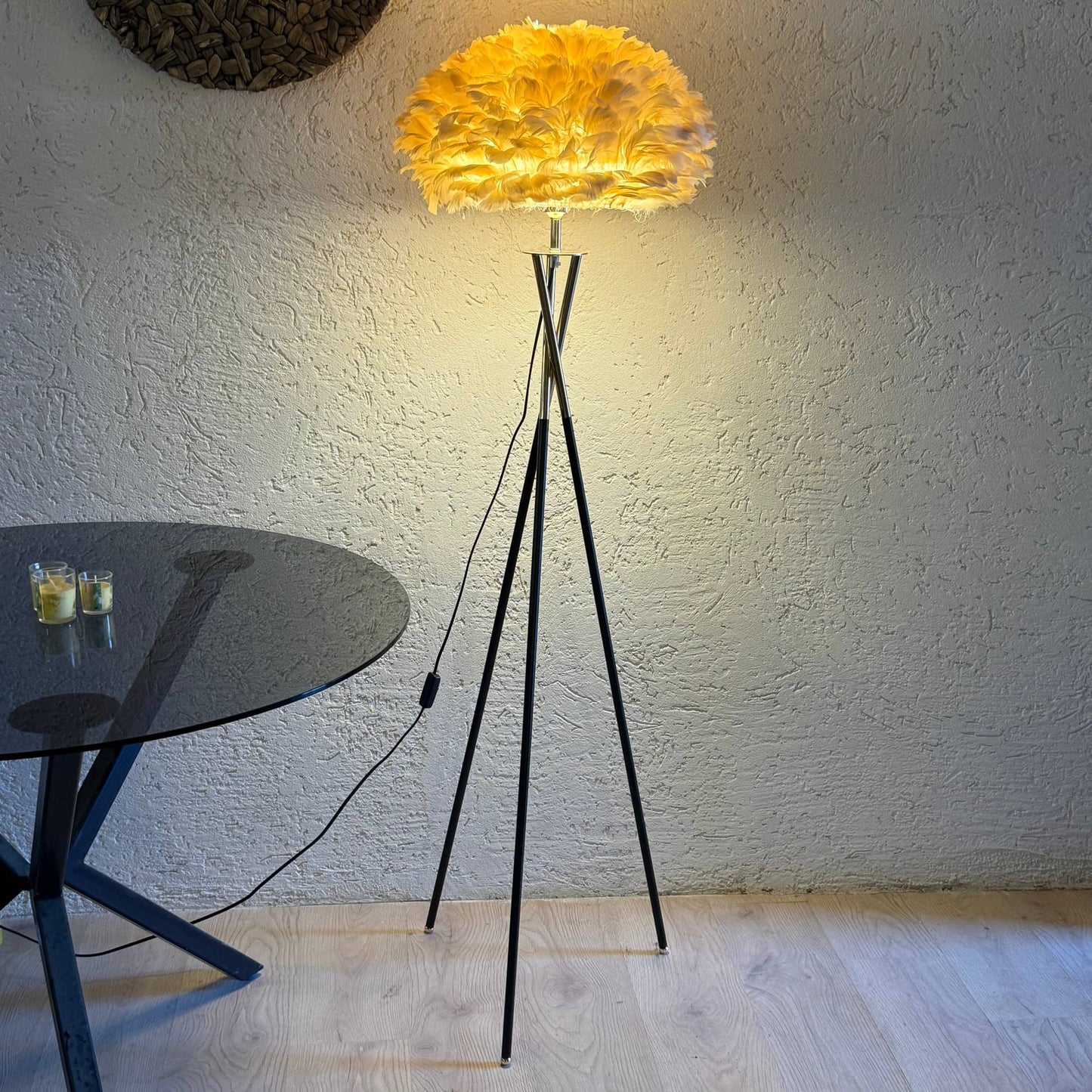 Exclusive Metal Ayaklı Tüy Lambader Krem-Gold 1,55 cm