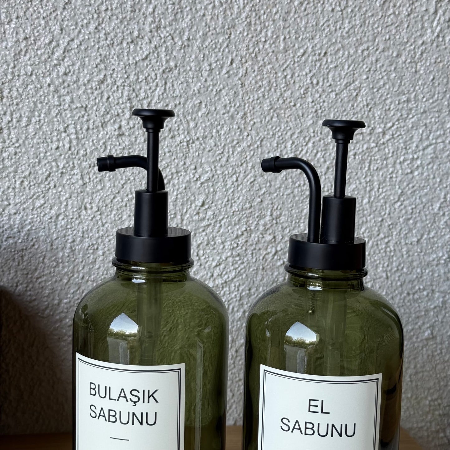 Selena Bambu Standlı İkili Cam Yuvarlak Sıvı Sabunluk Seti Yeşil 500 ml