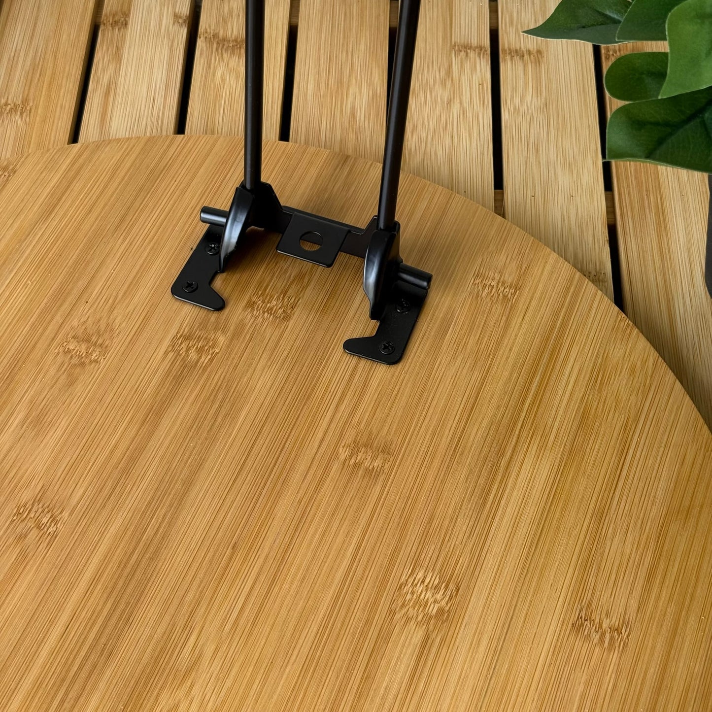 Morena Yuvarlak Metal Ayaklı Katlanır Bambu Sehpa 45x45x46 CM