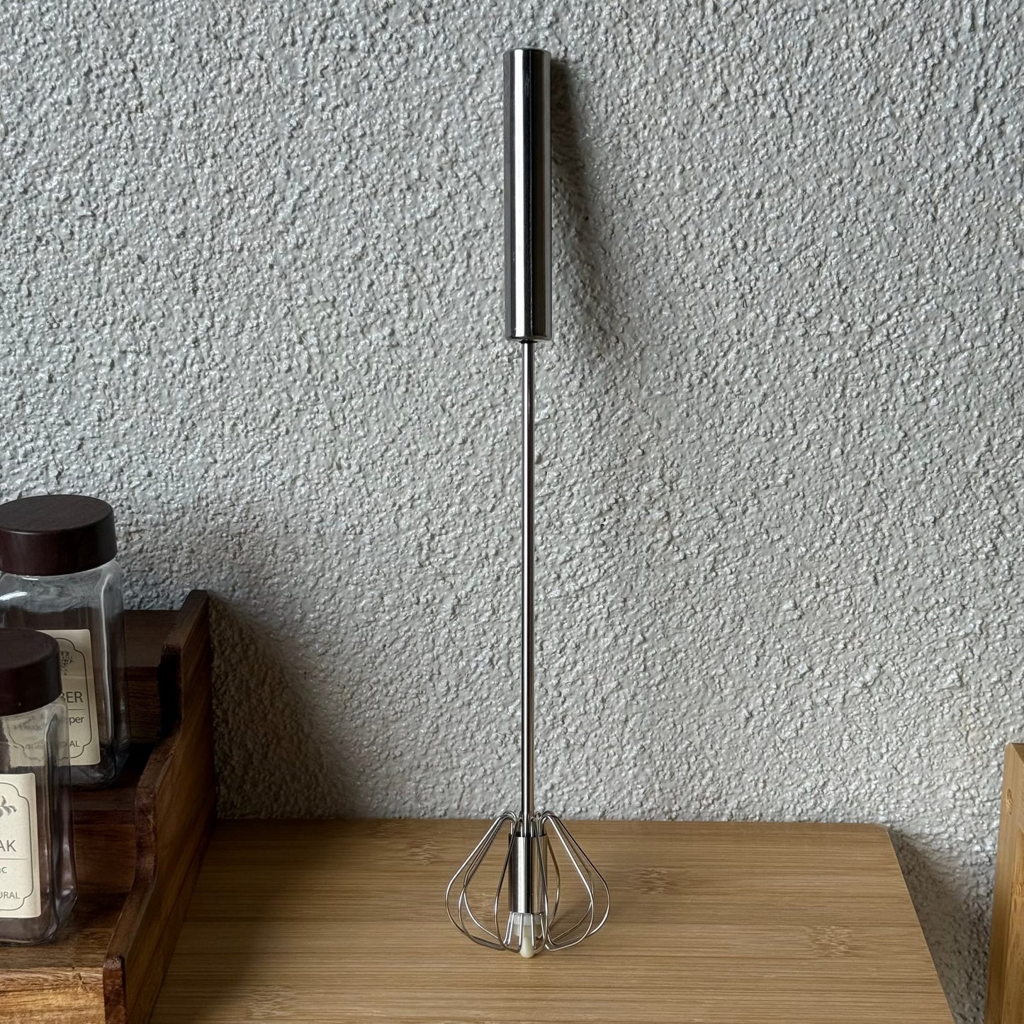 Sasha Basmalı Hareketli Metal Çırpıcı 35 cm (Süper Fiyat)