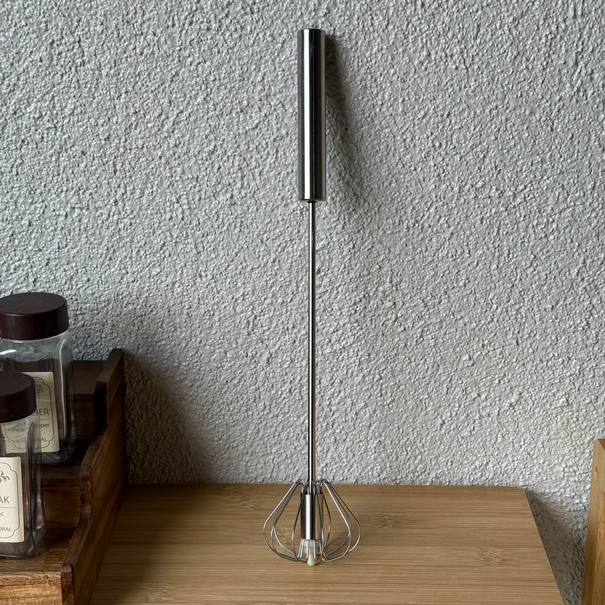 Sasha Basmalı Hareketli Metal Çırpıcı 35 cm (Süper Fiyat)
