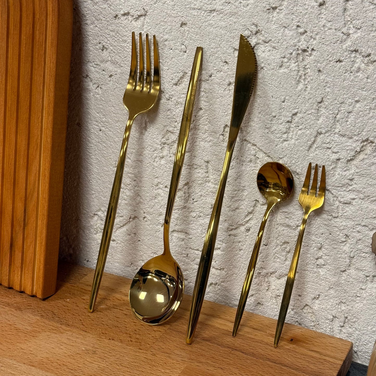 Zra Model 30 Parça 6 Kişilik Çatal Kaşık Bıçak Seti Gold (Çok Satanlarda)