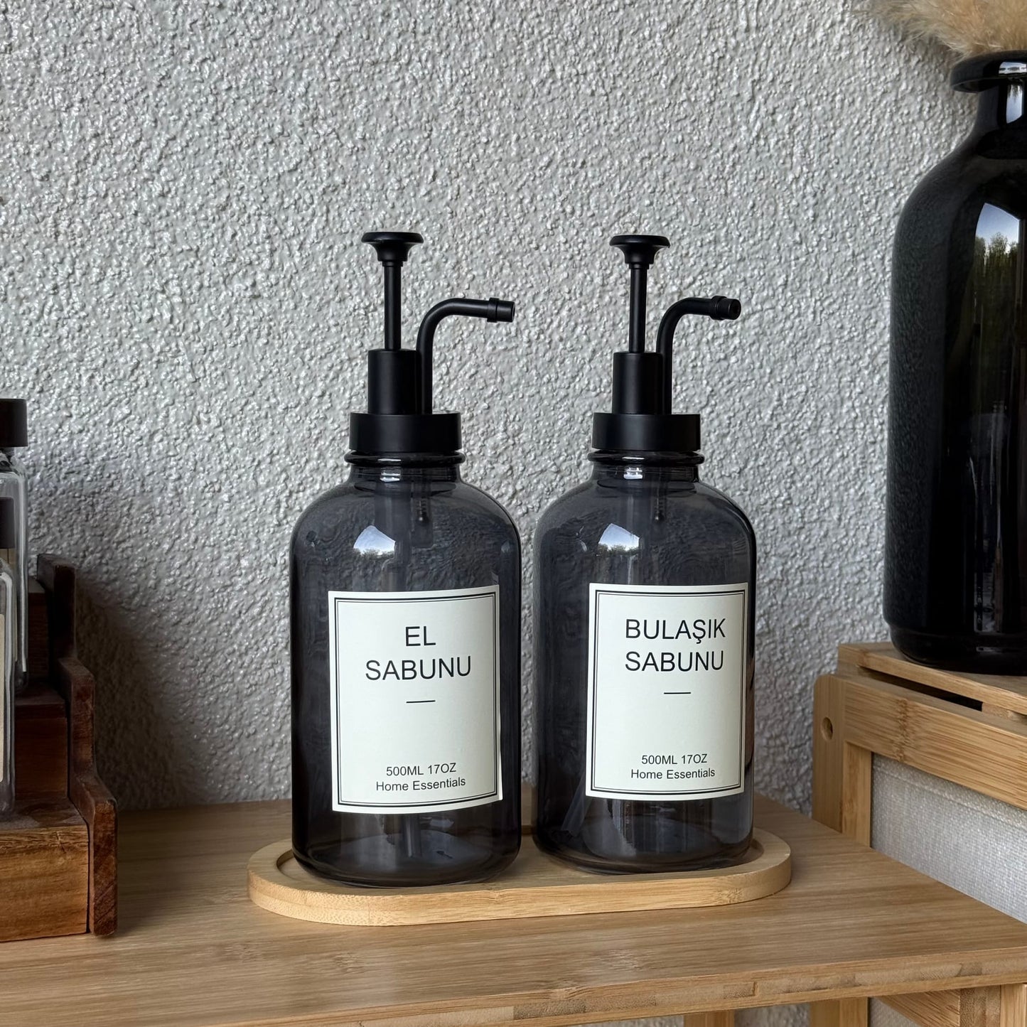 Selena Bambu Standlı İkili Cam Yuvarlak Sıvı Sabunluk Seti Füme 500 ml