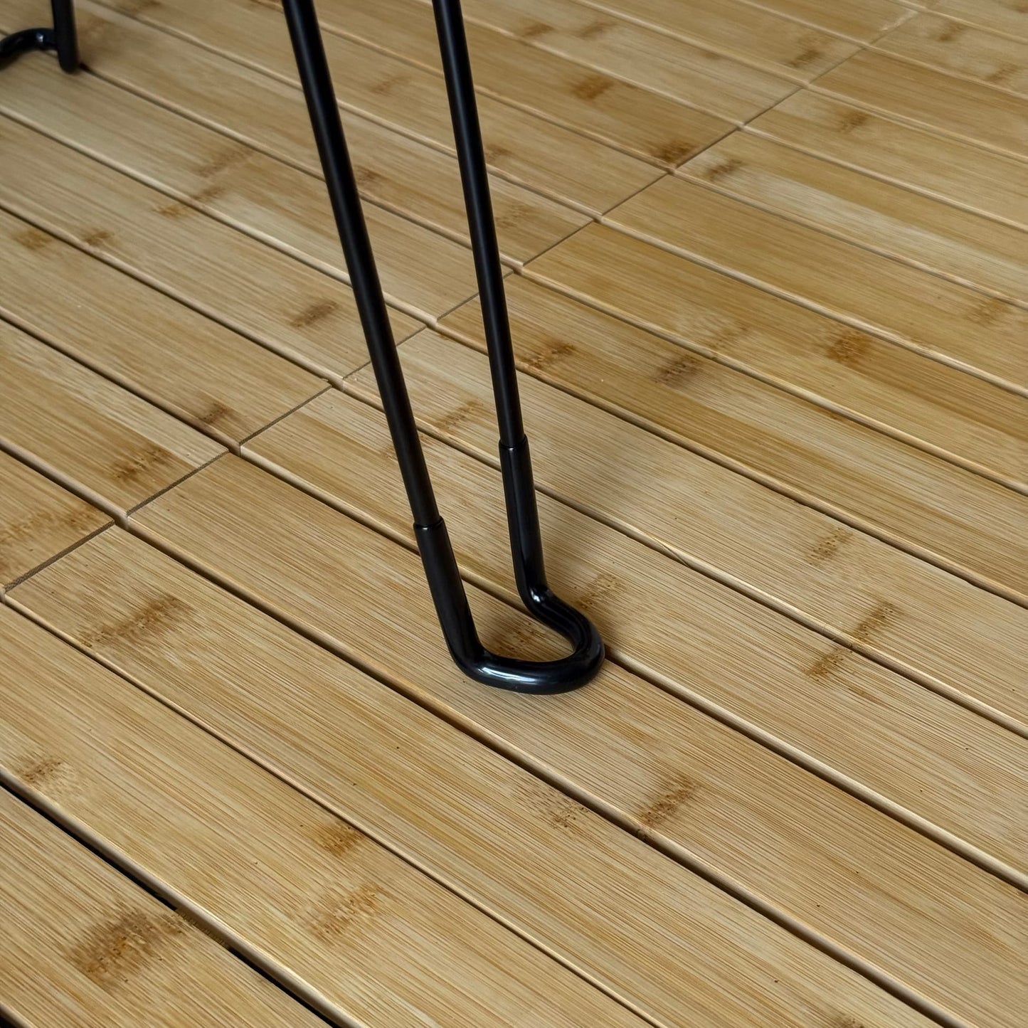 Morena Yuvarlak Metal Ayaklı Katlanır Bambu Sehpa 45x45x46 CM