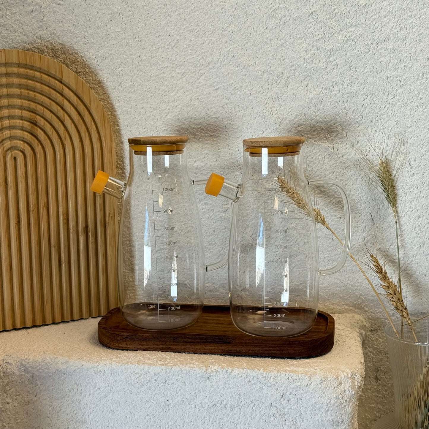 Terci Ahşap Standlı İkili Borosilikat Cam Bambu Kapaklı Yağlık Seti