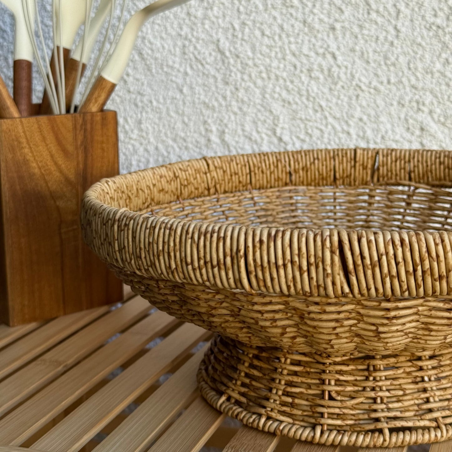 Lara Rattan Ayaklı Yuvarlak Büyük Boy Meyvelik 31 CM Naturel