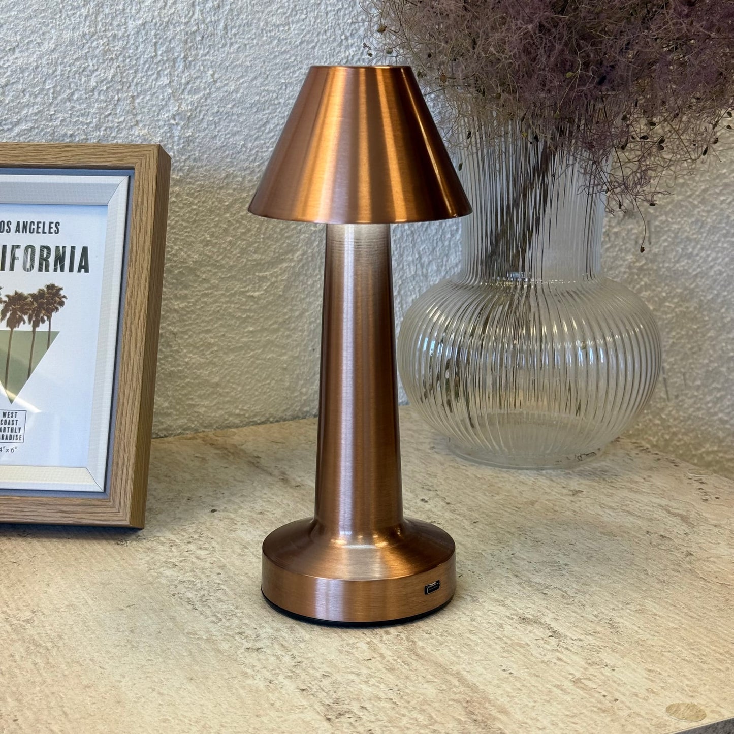 Mira Konik Masaüstü, 3 Fonksiyonlu Led Lamba Şarjlı 23 cm Rose