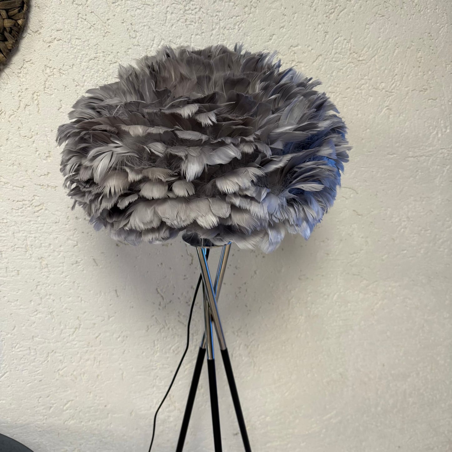 Talia Metal Ayaklı Tüy Lambader Gri-Gümüş 1,55 cm