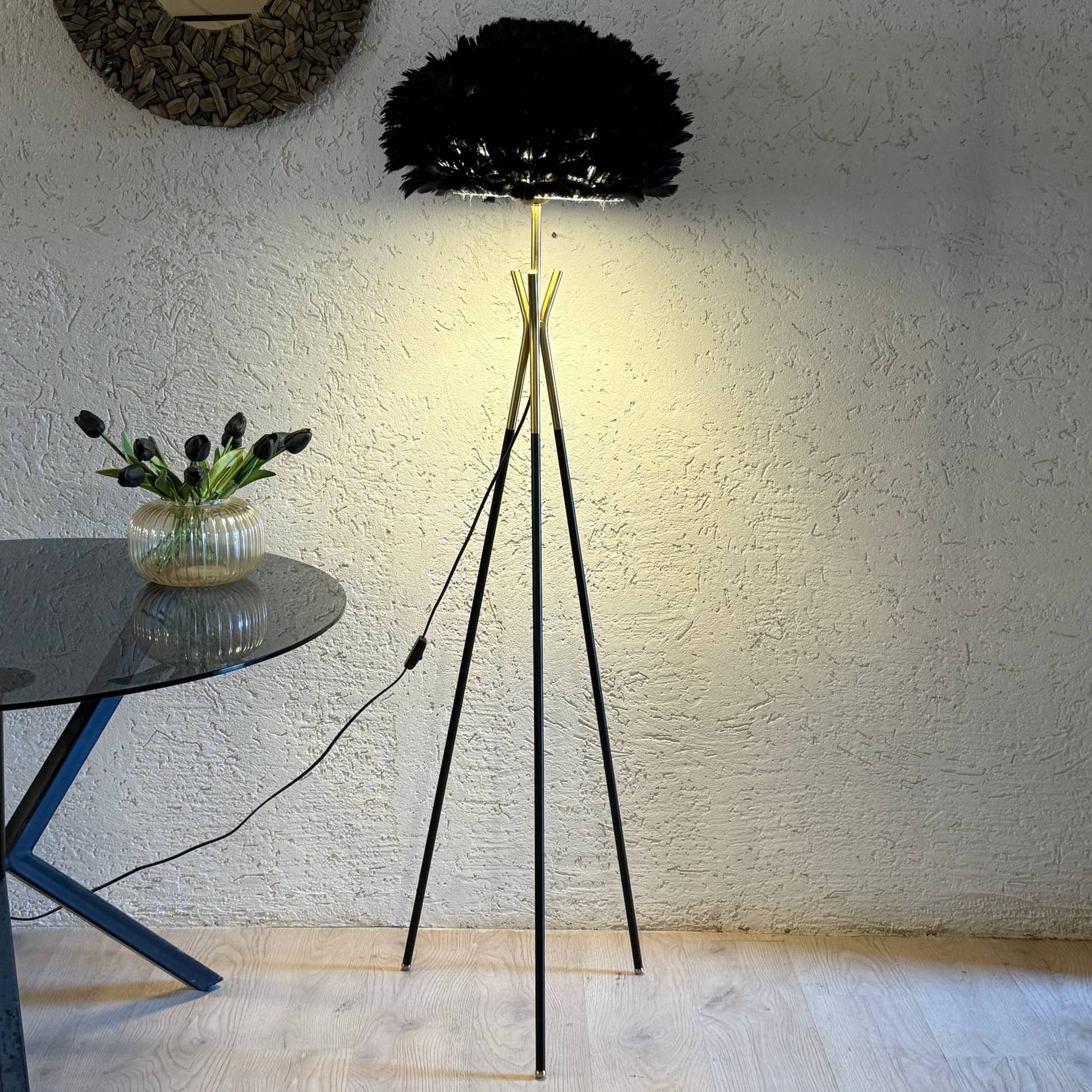 Talia Metal Ayaklı Tüy Lambader Siyah- Bronz 1,60 cm