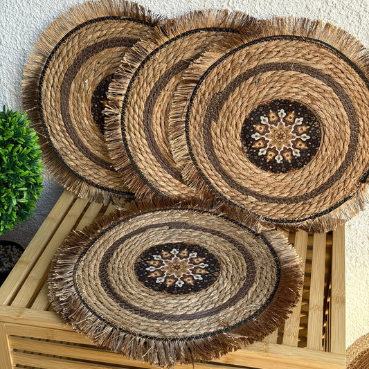 Püskülü Desenli Yuvarlak Hasır Amerikan Servisi 6 Adet